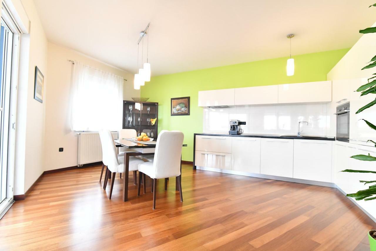 City Penthouse Vita بولا المظهر الخارجي الصورة